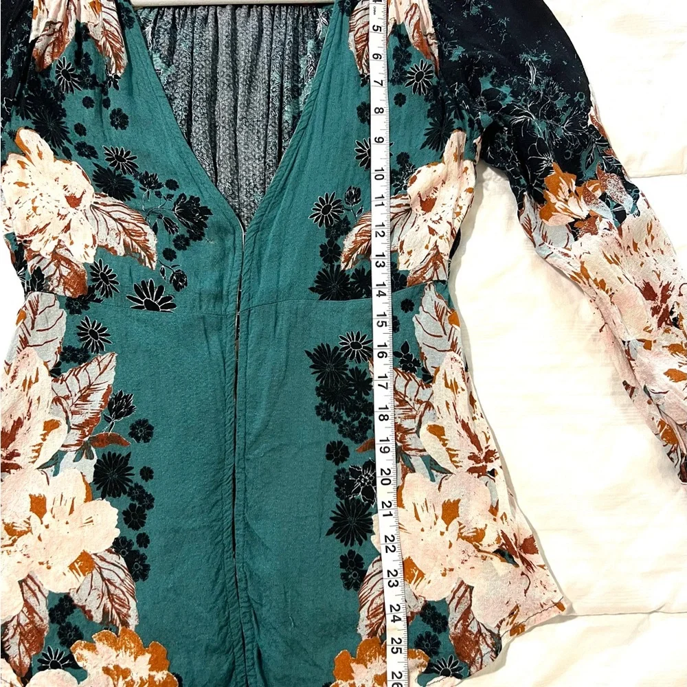 Free People Boho Top Long Sleeve Deep V Neck Tunic Teal Floral XS EUC